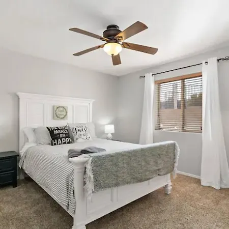 Playpool Oasis-Pool, Spa, Garage, Great Lake Views Lake Havasu City Exterior photo