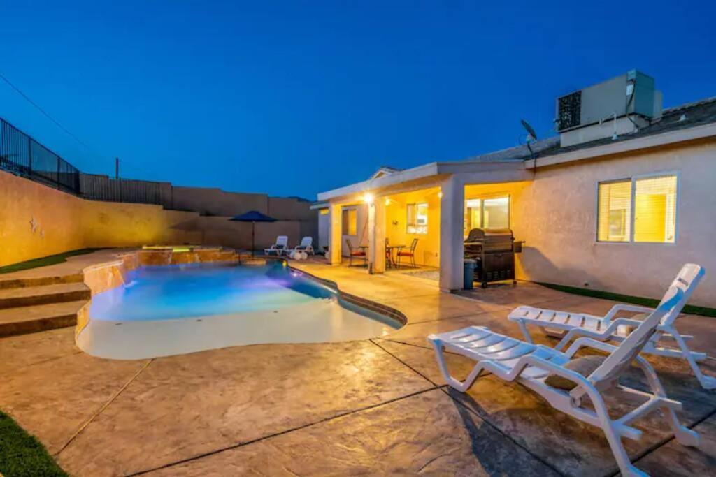 Villa Playpool Oasis-pool, Spa, Garage, Great Views *
